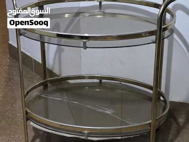 طاولة طعام وطاولة تقديم