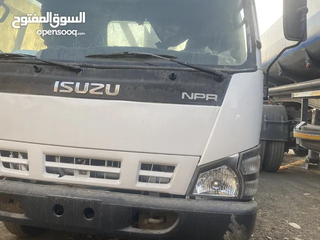 Used Isuzu Trooper in Jeddah