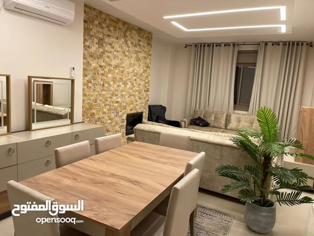 170 m2 3 Bedrooms Apartments for Rent in Ramallah and Al-Bireh Al Tira
