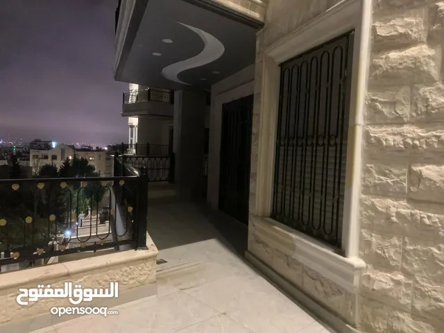 195m2 3 Bedrooms Apartments for Sale in Amman Um El Summaq