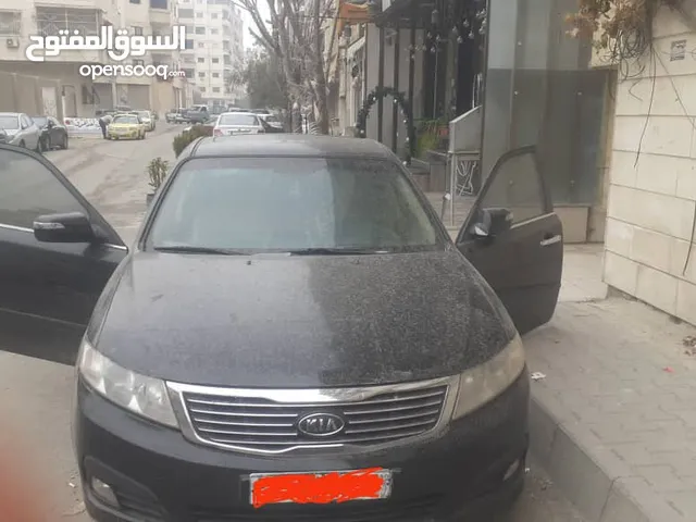 سيارات حديث وقديم