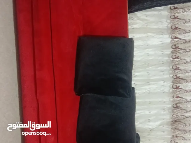 طقم كنب للبيع مستعمل بحاله جيده وسبب البيع للتغيير
