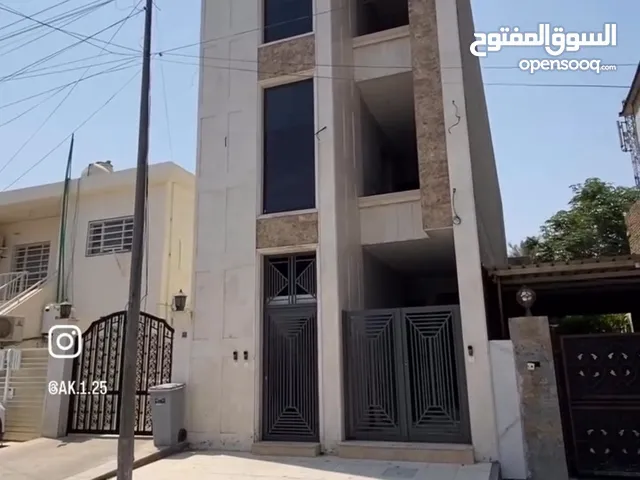 بناية حديثة درجه اولى للبيع موقع مميز اليرموك مساحة 142م