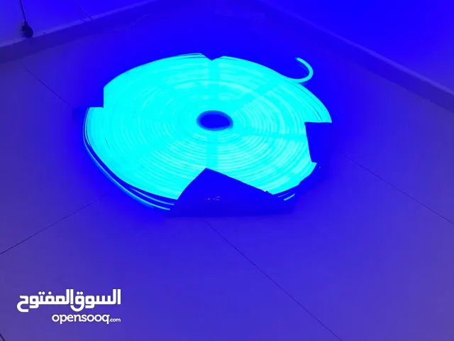 ضوء led جودة عالية و مقاس 40متر استعمل خفيف للبيع High quality LED light, 40 meters, lightly used,