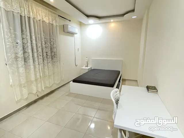 اثاث منزل من ايكيا كامل للبيع بحاله ممتازه