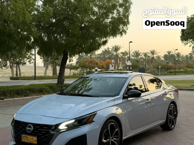 2023 نيسان التيما SR
