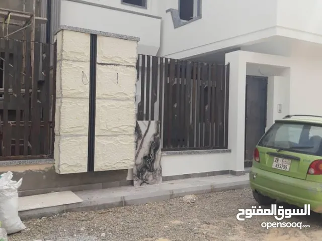 150 m2 4 Bedrooms Villa for Sale in Tripoli Ain Zara
