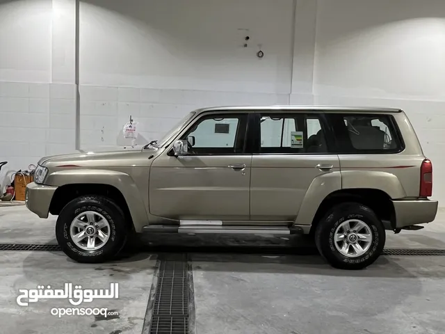 للبيع فتك موديل2021 قير عادي فتحه دفلك ماشي 160 الف