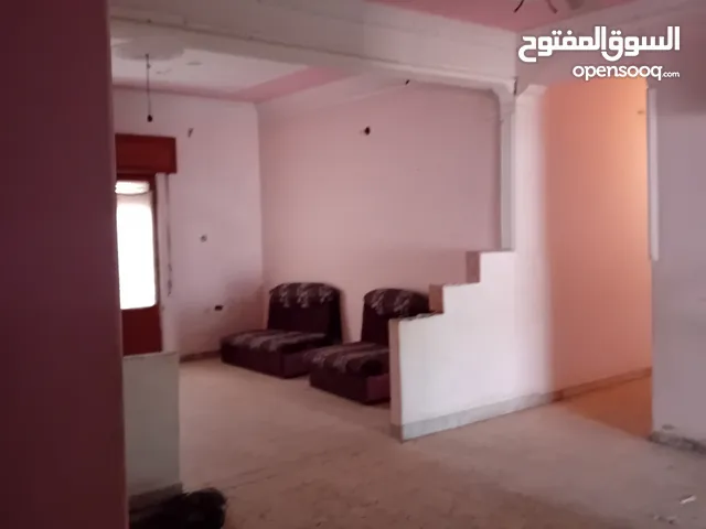250 m2 5 Bedrooms Apartments for Sale in Tripoli Al Dahra