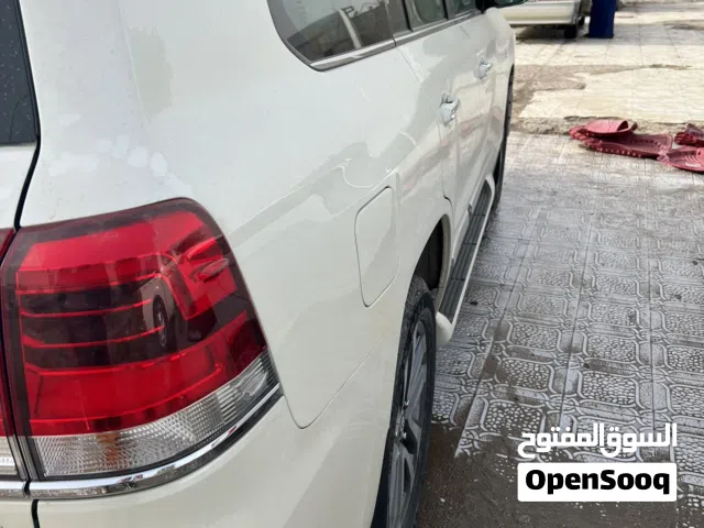 تويوتا لاندكروزر Vxs 2019