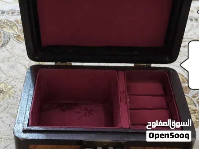 صندوق خشبي انتيك