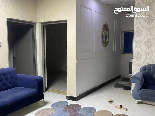90 m2 2 Bedrooms Apartments for Rent in Basra Khadra'a