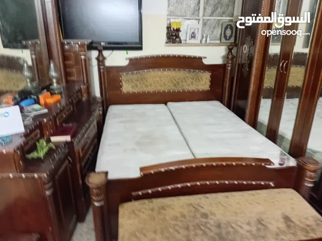 البيع سعر 1800