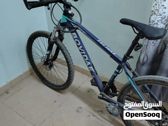 دراجة هوائية حالة نضيفة بهلاء الداخلية