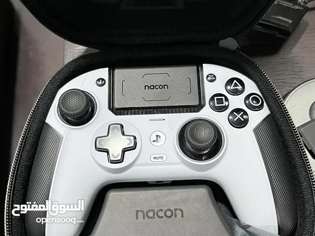 Nacon revolution 5 pro controller