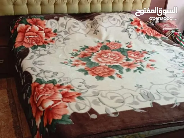 غرفة نوم رئيسي بدون خزانه