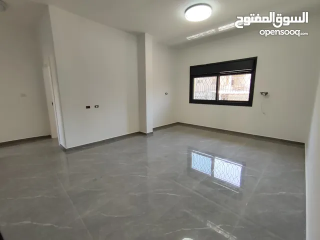 115 m2 2 Bedrooms Apartments for Rent in Jerusalem Al-Ram