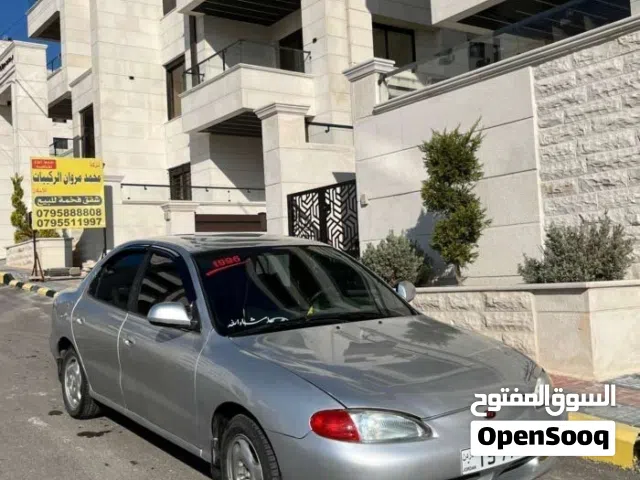 1996 هيونداي افانتي Limited