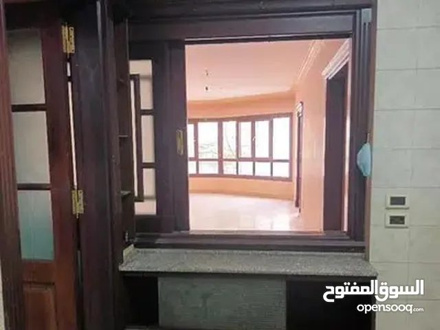 شقة مميزة للايجار قانون جديد بعز الدين عمر اسباتس 3 نوم بالتكييفات