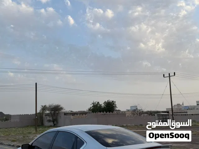 2015 نيسان التيما S