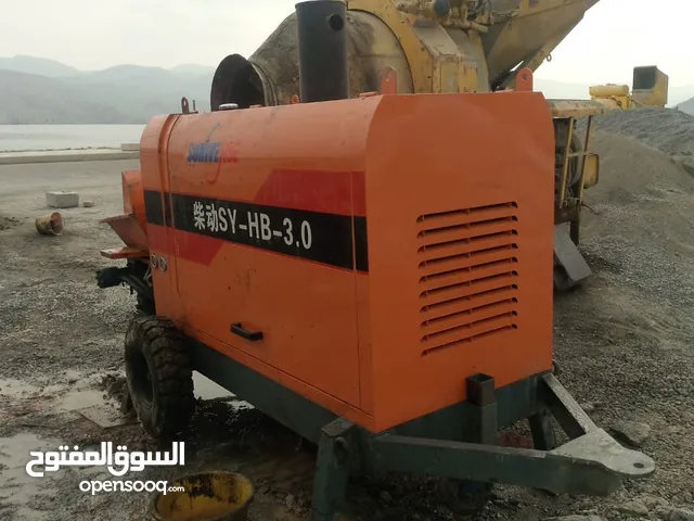 concrete Pump and Concrete Mixture