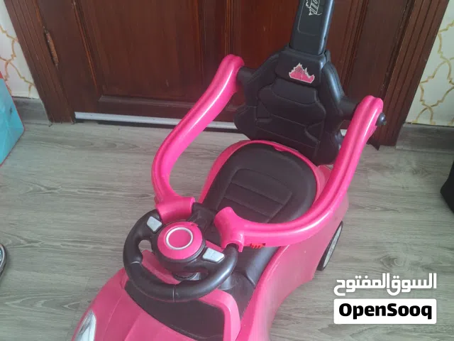 سيارة اطفال