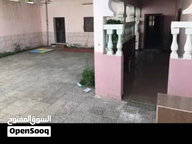 فله للايجار بعدن قدام انماءالجديده