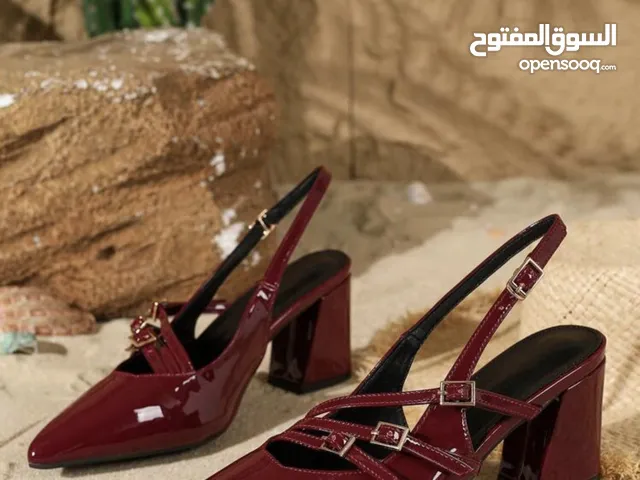 Burgundy With Heels in Northern Governorate