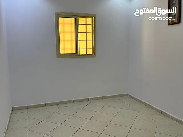 Apartment for Rent- only 18000 3 bedrooms 2 bathroom