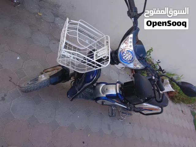 سكوتر للبيع قابل