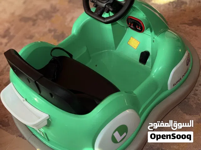 سيارتين للأطفال مع شحن لعمر 3 سنين وما فوق