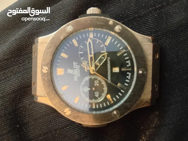 ساعه من هيوبلوت نظيفه