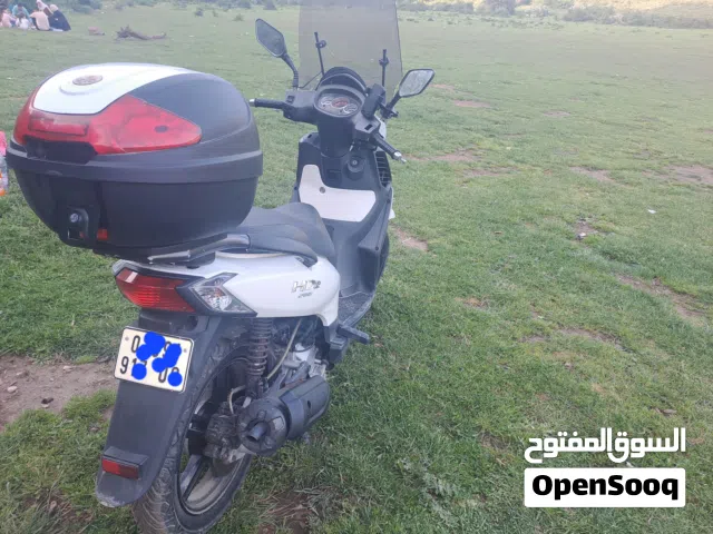 دراجة نارية sym Hd2 200i
