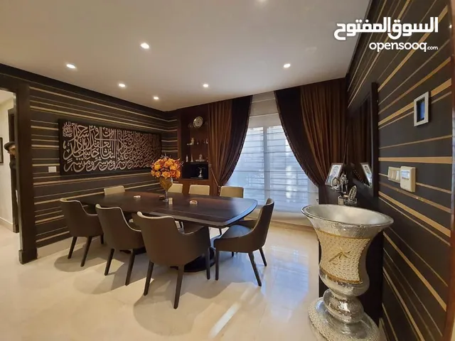 940 m2 More than 6 bedrooms Villa for Sale in Amman Dabouq