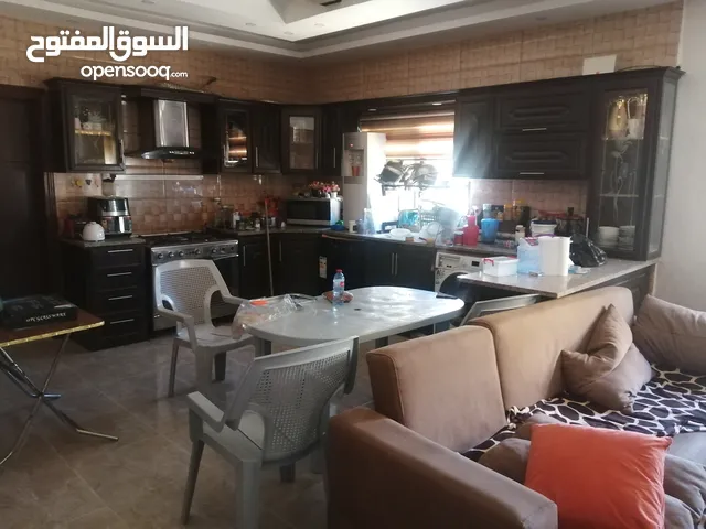 مطبخ بحالة ممتازة