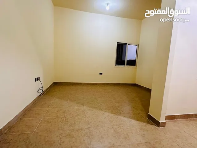 شقة للإيجار السنوي في مدينة محمد بن زايد