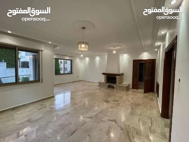 293 m2 4 Bedrooms Apartments for Rent in Amman Deir Ghbar