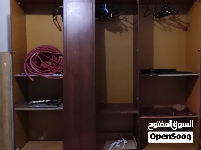 اتاث مهزلة