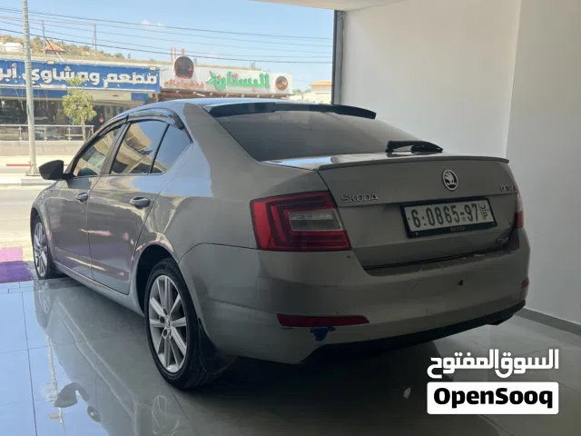 2014 سكودا اوكتافيا Standard