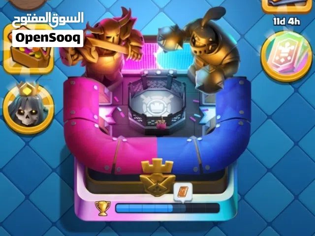 حساب كلاش رويال أسطوري للبيع (حساب قديم وقوي جداً) ومعاه قرية كلاش اوف كلانس تاون هول 17 ماكس