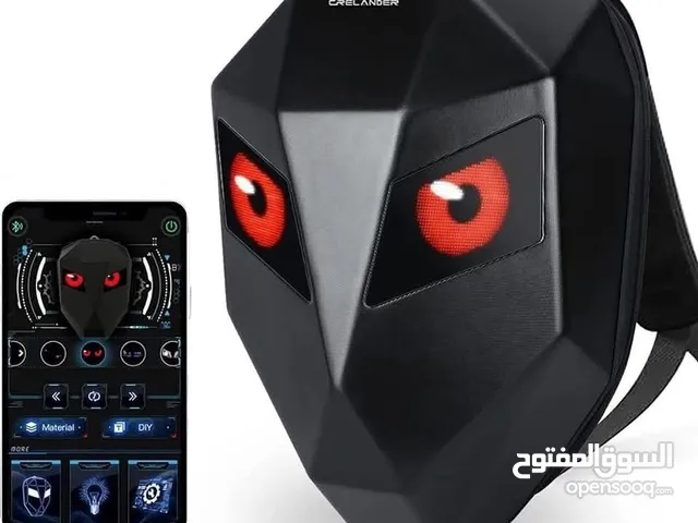 حقيبة ظهر ذكية كاربون فايبر الخاصة LED Pixel تسمح لك بتخصيص تصميمها اثناء تنقل ( CRELANDER)
