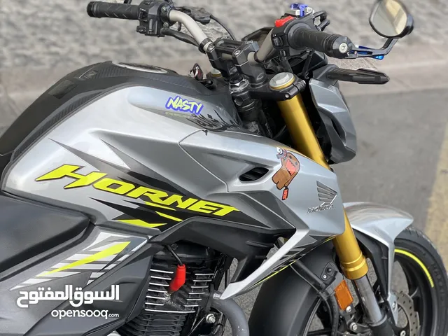 هوندا هورنت لون مميز وكاله