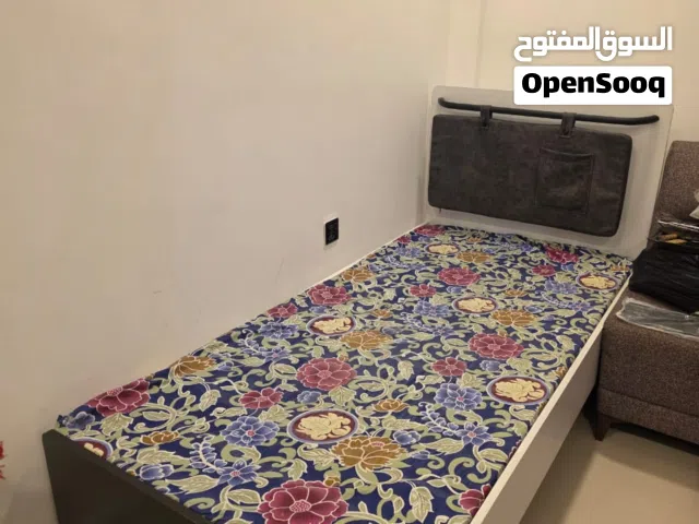 سرير من مزاج سنتر