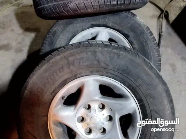 ديسكوات 16 تندرا وسيكويا فورلنر   وإطارات نقشة وحدة