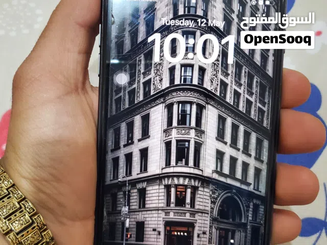 للبيع ايفون 8 بلس (iPhone 8 Plus) بحالة نادرة جداً، الجهاز وكالة وبعيد عن أي صيانة.