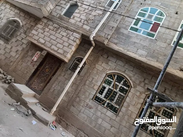 3m2 4 Bedrooms Townhouse for Sale in Sana'a Hezyaz