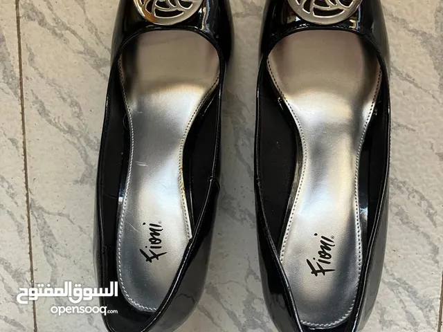 Fioni shoes باليه سوداء