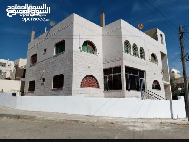 180 m2 More than 6 bedrooms Townhouse for Sale in Madaba Hanina Al-Gharbiyyah
