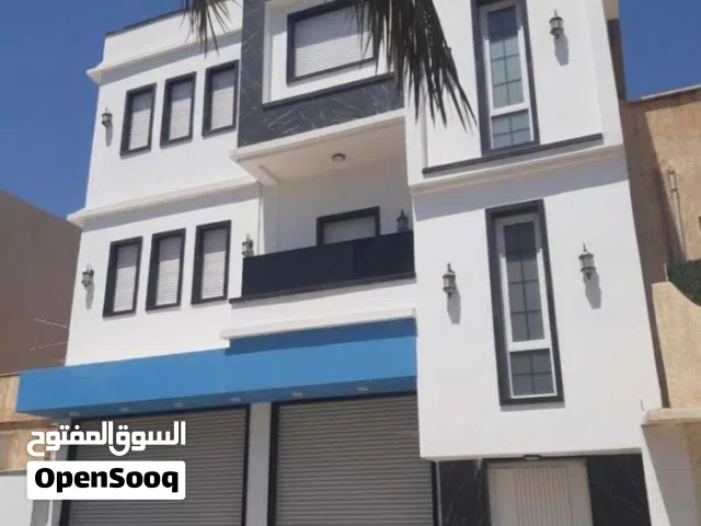 مبنى للايجار التجاري سوق الجمعه طريق الخدامات