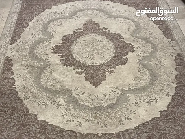 سجاد تركي فخم ونظيف